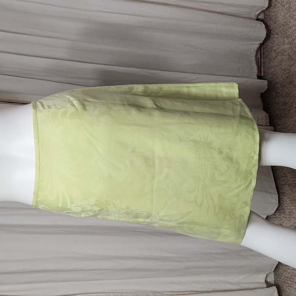 Vintage Tommy Bahama Tropical Floral Pastel Lime Green Large Wrap Pencil Skirt - Picture 4 of 10